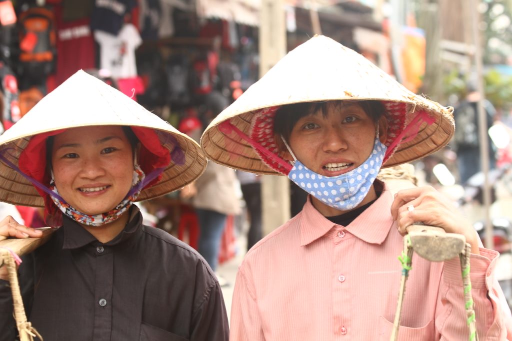Vendedoras de frutas - Hôi An - Vietnã