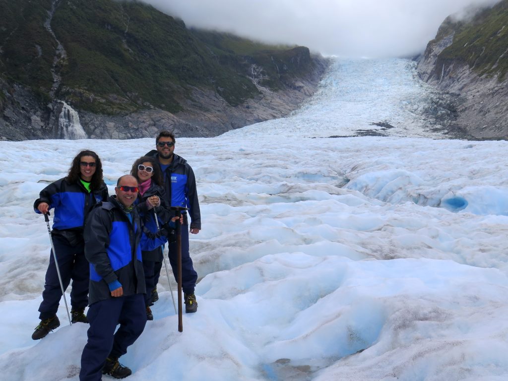 Luz, Pi, Ana Laura e Eu em Fox Glaciar - Nova Zelândia
