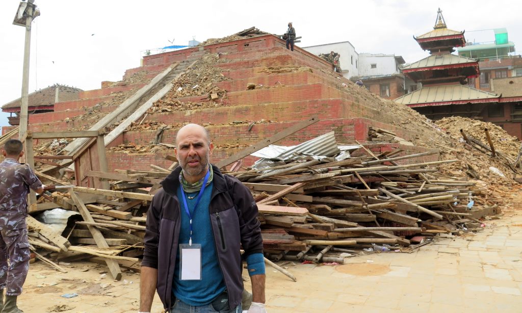 Ruínas após terremoto em Kathmandu Nepal - Durbar Square - maior patrimônio histórico e cultural do país.