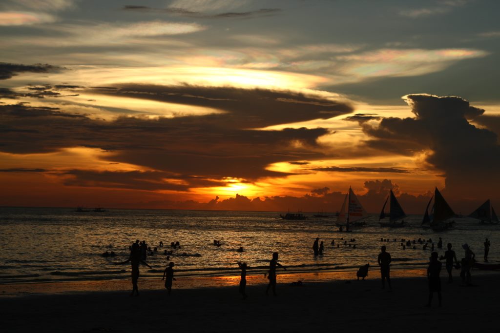 Pôr-do-sol em Boracai, Filipinas - 13/05/14.