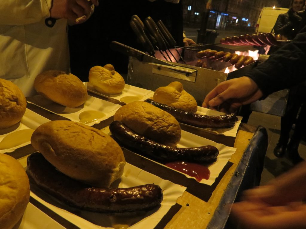 Típico lanche de Cracóvia, Polônia. 