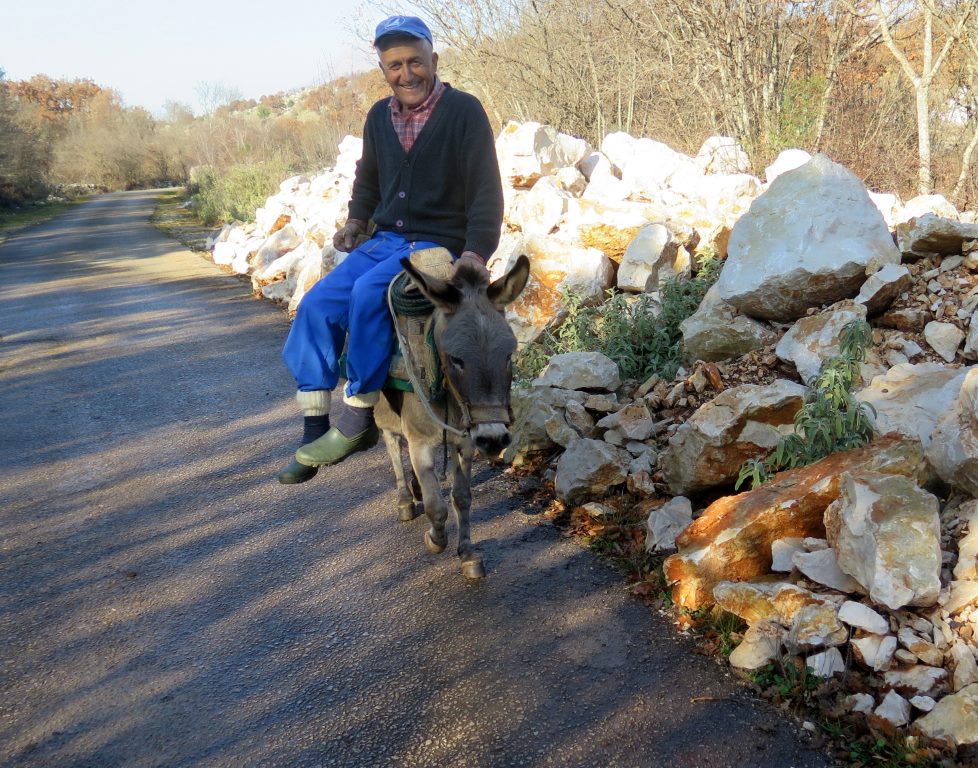 Trabalhador rural albanês. 